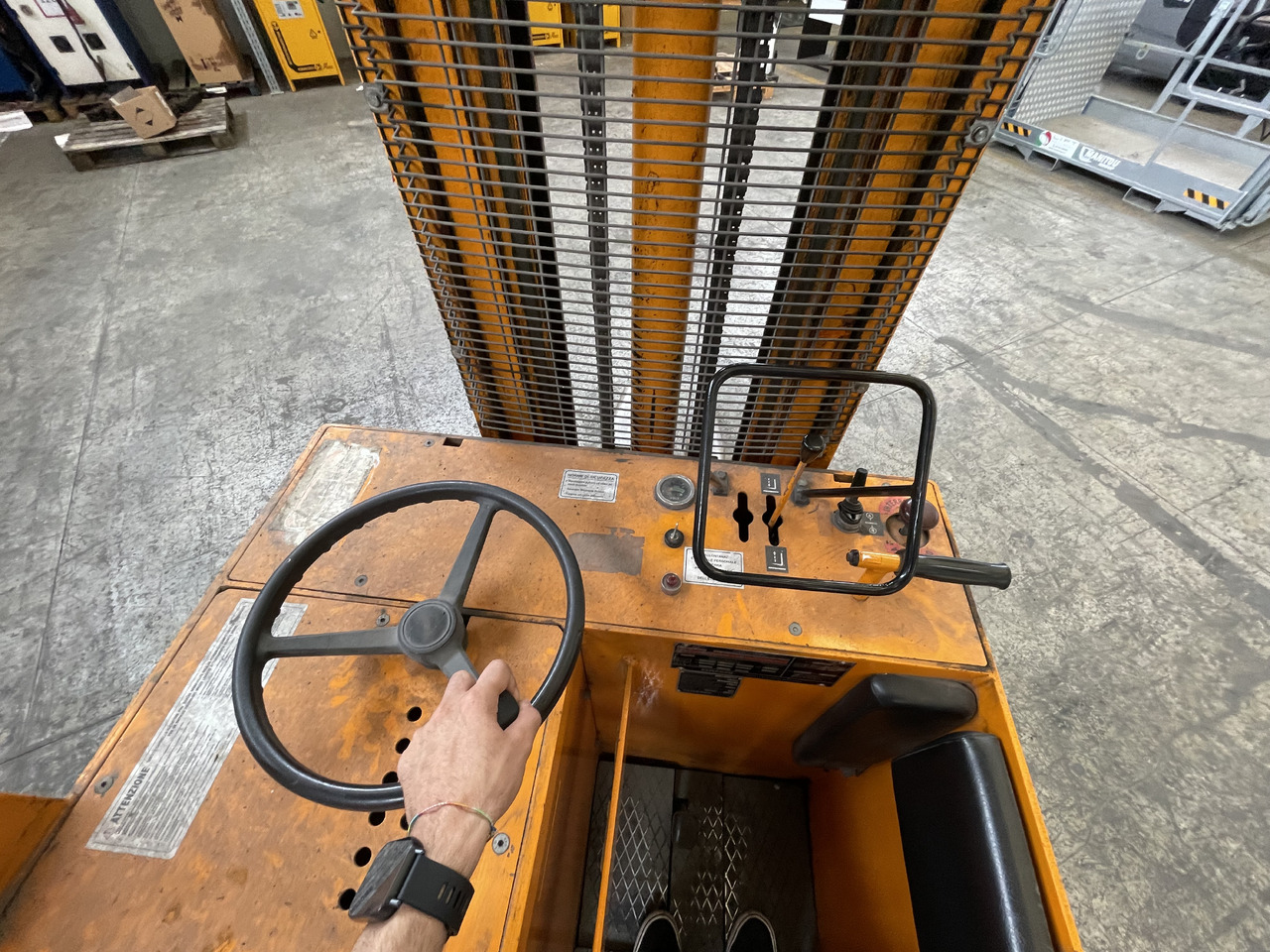 OM SRP 5350 - Electric forklift: picture 4 OM SRP 5350 - Electric forklift: picture 4