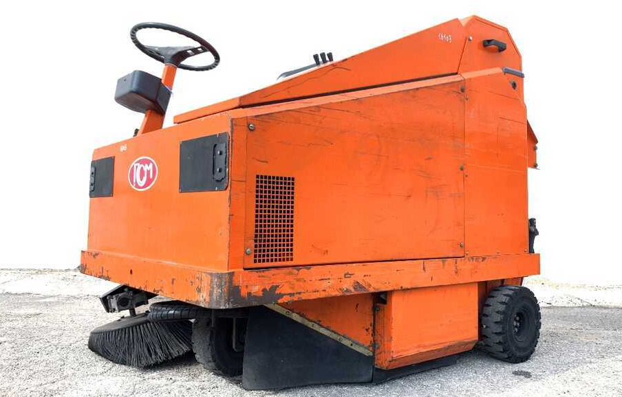 RCM T 9000 TD/1 - Industrial sweeper: picture 5 RCM T 9000 TD/1 - Industrial sweeper: picture 5