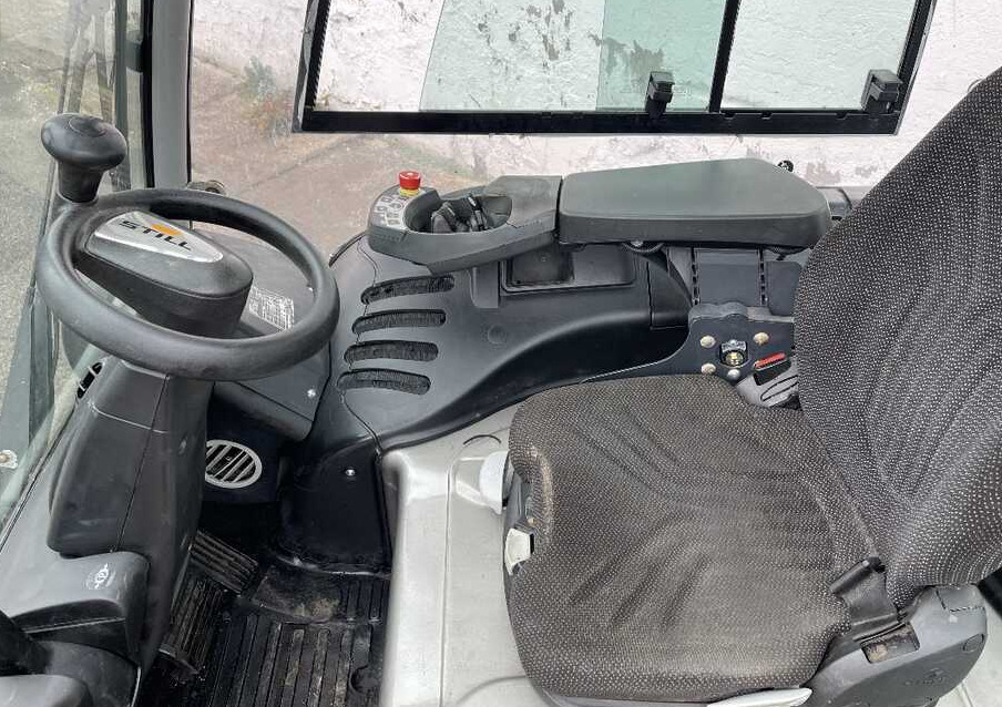 Still RX 60-25 L (batt. 90%) - Electric forklift: picture 4 Still RX 60-25 L (batt. 90%) - Electric forklift: picture 4