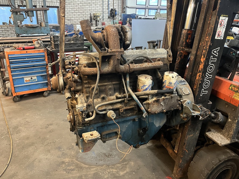 Fiat 6 cilinder - Engine: picture 2 Fiat 6 cilinder - Engine: picture 2