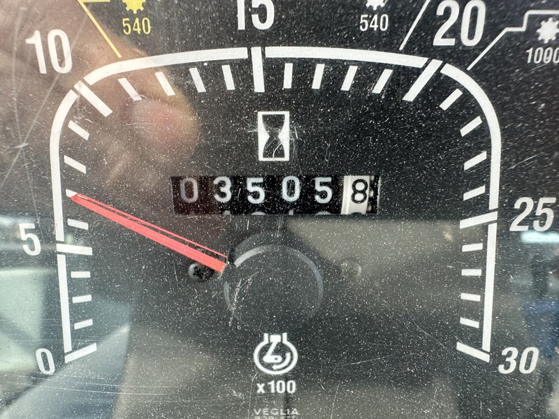 Ford 6640 SL - Farm tractor: picture 5 Ford 6640 SL - Farm tractor: picture 5