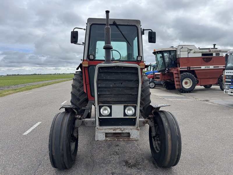 Massey Ferguson 590 - Farm tractor: picture 2 Massey Ferguson 590 - Farm tractor: picture 2