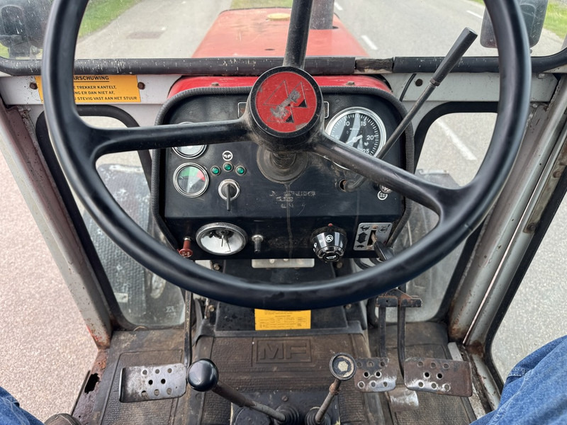 Massey Ferguson 590 - Farm tractor: picture 5 Massey Ferguson 590 - Farm tractor: picture 5
