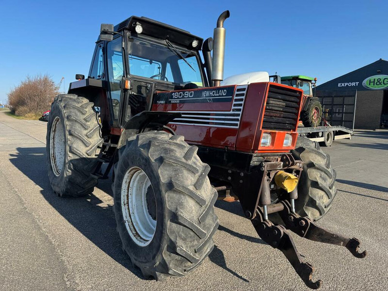 New Holland 180-90 DT - Farm tractor: picture 3 New Holland 180-90 DT - Farm tractor: picture 3