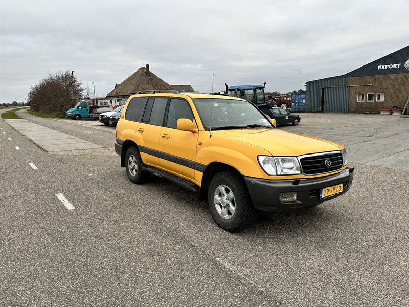 Toyota Land Cruiser - SUV: picture 3 Toyota Land Cruiser - SUV: picture 3