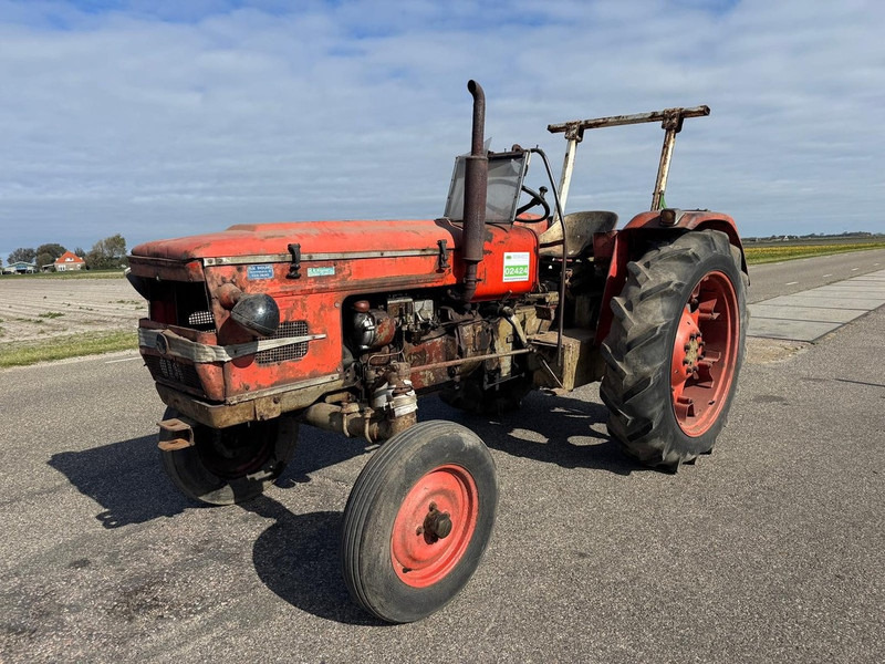 Zetor 4511 - Farm tractor: picture 1 Zetor 4511 - Farm tractor: picture 1