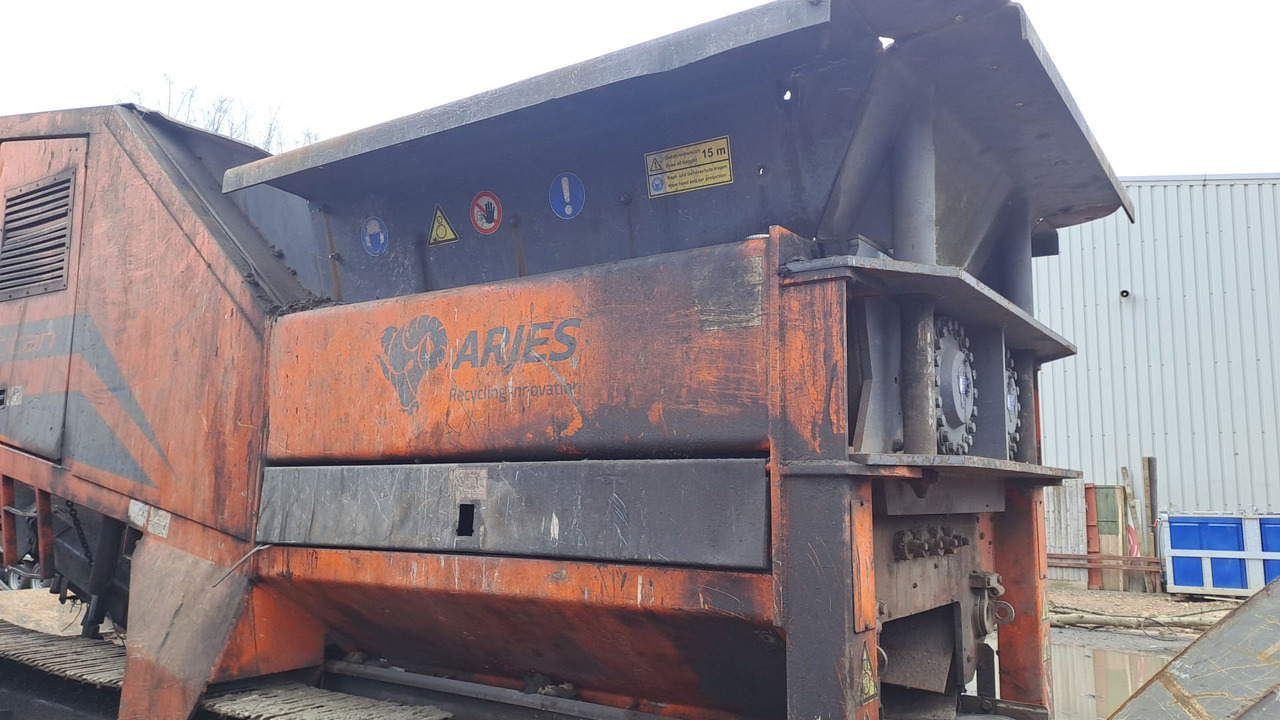 Arjes VZ 950 DK Titan - Industrial waste shredder: picture 3 Arjes VZ 950 DK Titan - Industrial waste shredder: picture 3