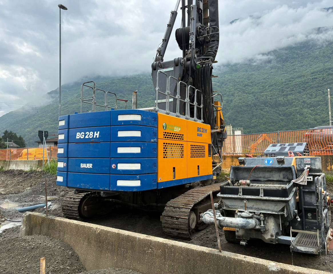 Bauer BG 28H - Pile driver: picture 4 Bauer BG 28H - Pile driver: picture 4