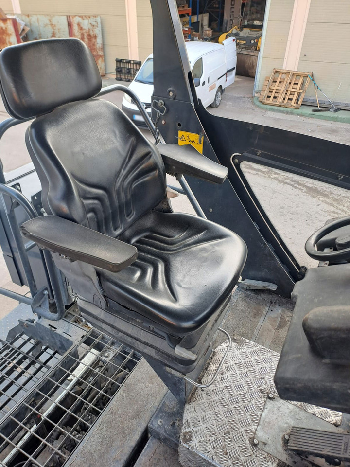 Bomag BF600 P-2 leasing Bomag BF600 P-2: picture 6 Bomag BF600 P-2 leasing Bomag BF600 P-2: picture 6