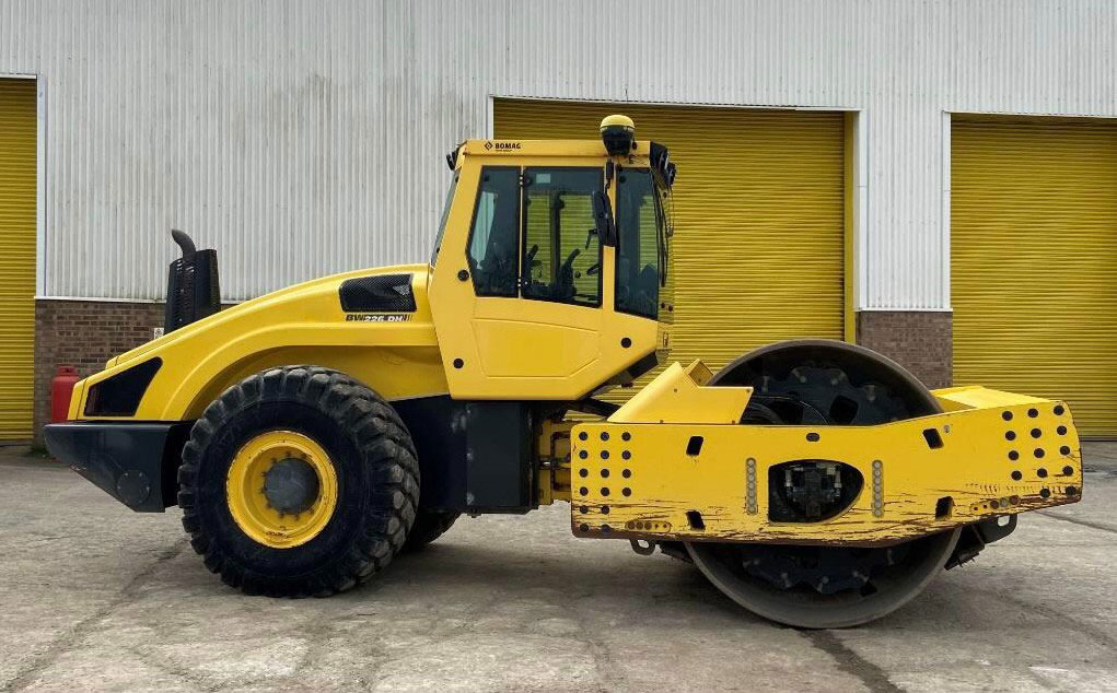 Bomag BW 226 DH-41 BVC - Compactor: picture 3 Bomag BW 226 DH-41 BVC - Compactor: picture 3