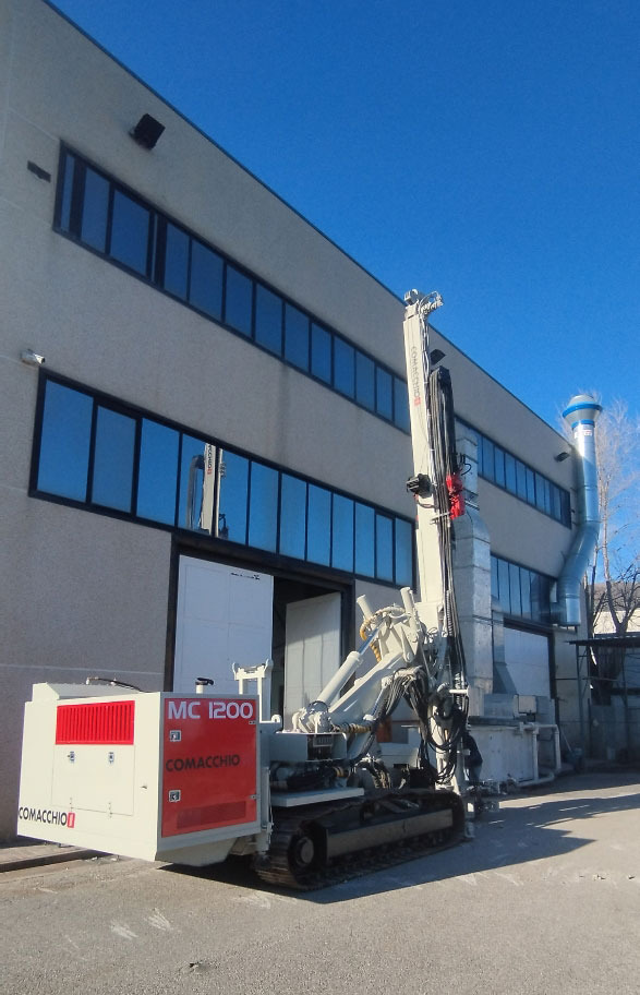 Comacchio MC1200 - Pile driver: picture 5 Comacchio MC1200 - Pile driver: picture 5