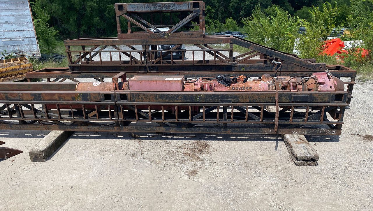 Delmag D2202 - Pile driver: picture 1 Delmag D2202 - Pile driver: picture 1