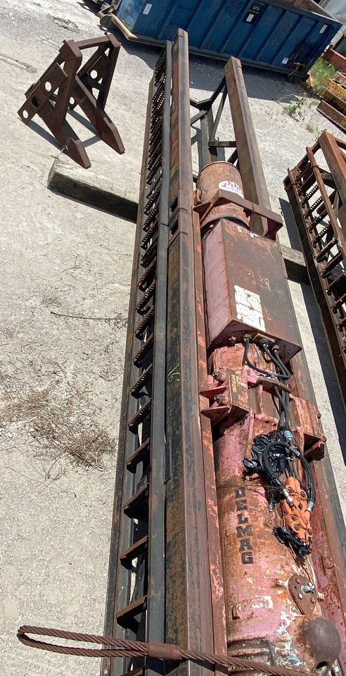 Delmag D2202 - Pile driver: picture 4 Delmag D2202 - Pile driver: picture 4