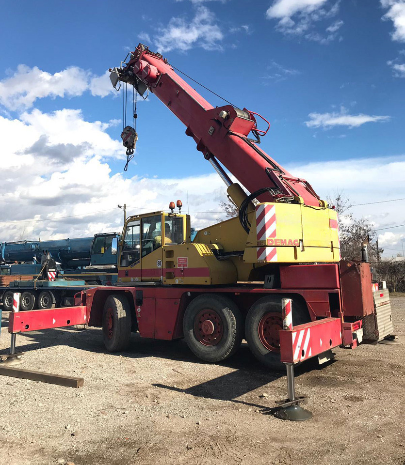 Demag AC 40 City - Mobile crane: picture 3 Demag AC 40 City - Mobile crane: picture 3
