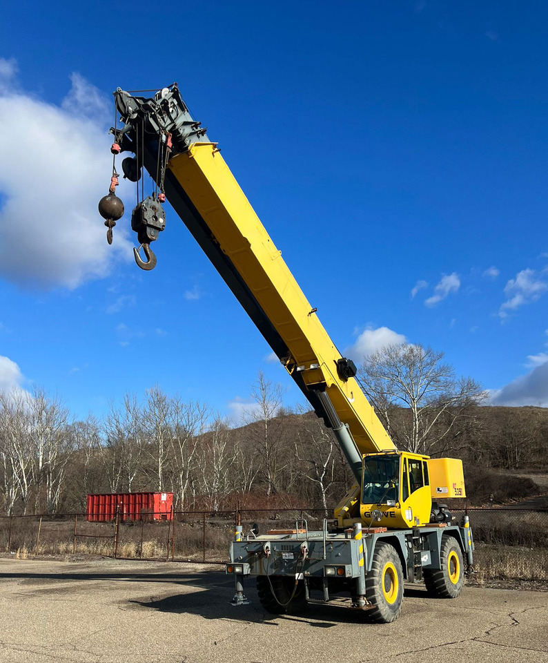 Grove RT535E - Rough terrain crane: picture 1 Grove RT535E - Rough terrain crane: picture 1