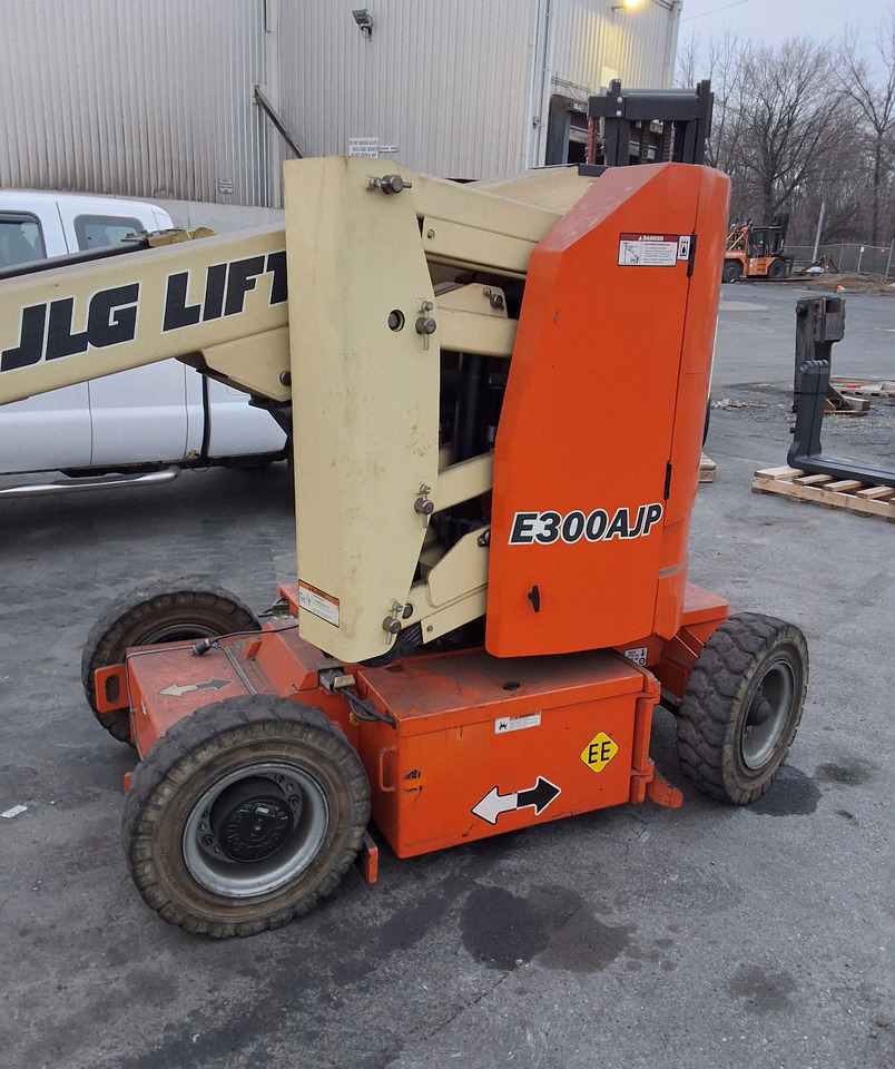 JLG E300AJP - Telescopic wheel loader: picture 2 JLG E300AJP - Telescopic wheel loader: picture 2