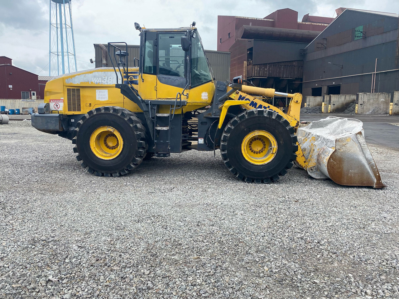 Komatsu WA380-7 - Wheel loader: picture 1 Komatsu WA380-7 - Wheel loader: picture 1