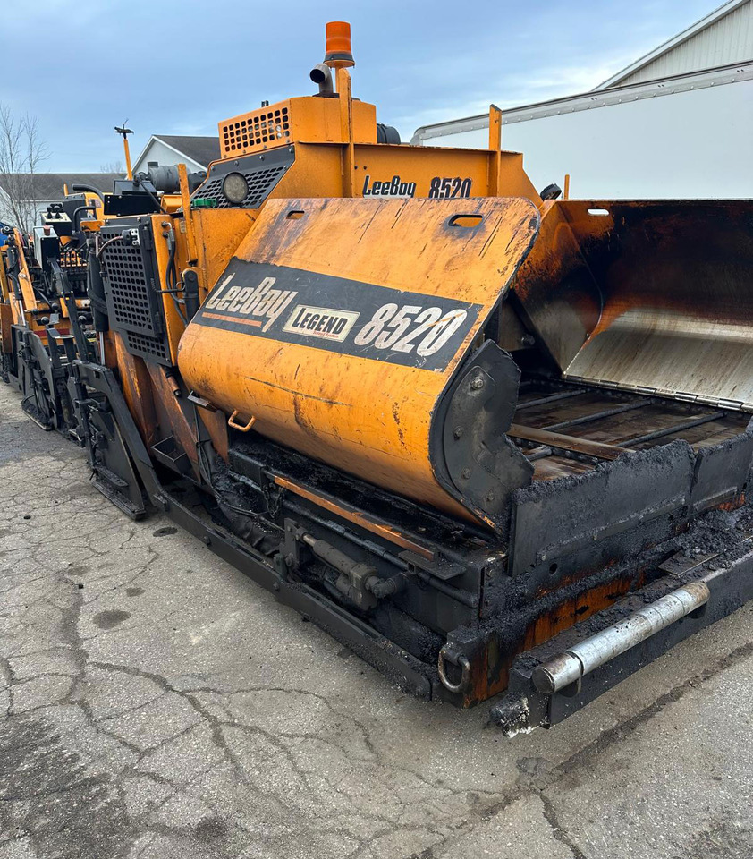 Leeboy 8520 - Asphalt paver: picture 1 Leeboy 8520 - Asphalt paver: picture 1