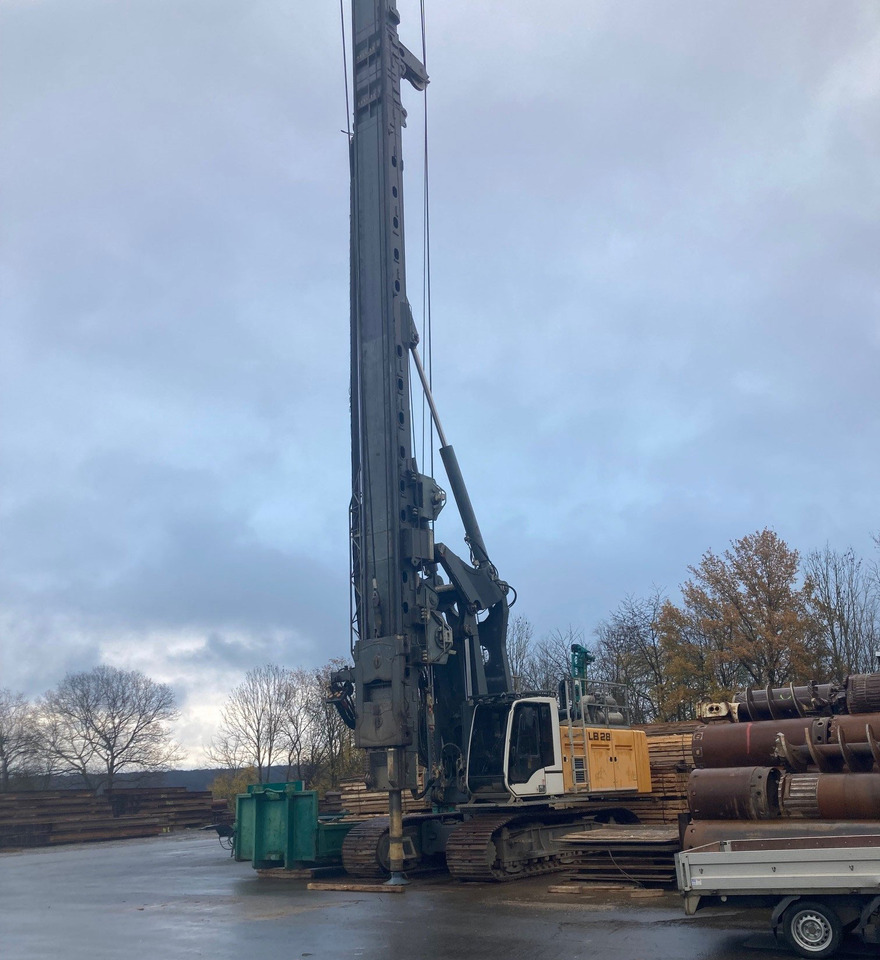 Liebherr LB28-320 - Pile driver: picture 1 Liebherr LB28-320 - Pile driver: picture 1