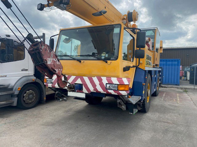 Liebherr LTM 1040-2.1 - Mobile crane: picture 2 Liebherr LTM 1040-2.1 - Mobile crane: picture 2
