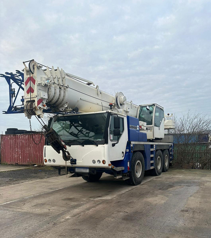 Liebherr LTM 1055-3.2 - Mobile crane: picture 1 Liebherr LTM 1055-3.2 - Mobile crane: picture 1