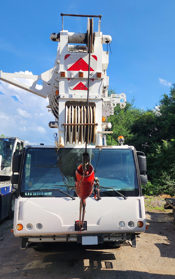 Liebherr LTM 1070-4.2 - Mobile crane: picture 4 Liebherr LTM 1070-4.2 - Mobile crane: picture 4