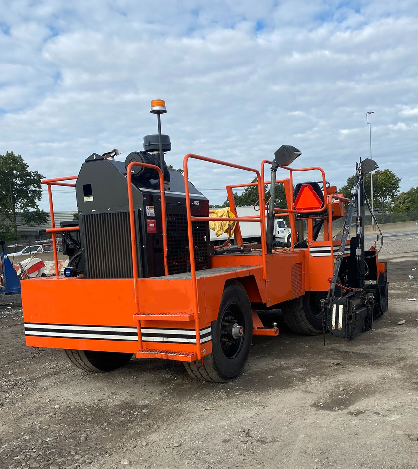 Midland SPD-10 - Asphalt paver: picture 5 Midland SPD-10 - Asphalt paver: picture 5