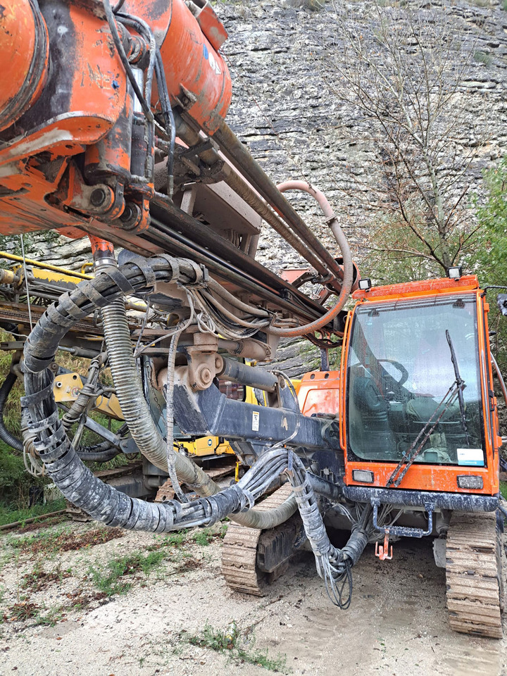 Sandvik Titon 300 - Drilling rig: picture 3 Sandvik Titon 300 - Drilling rig: picture 3