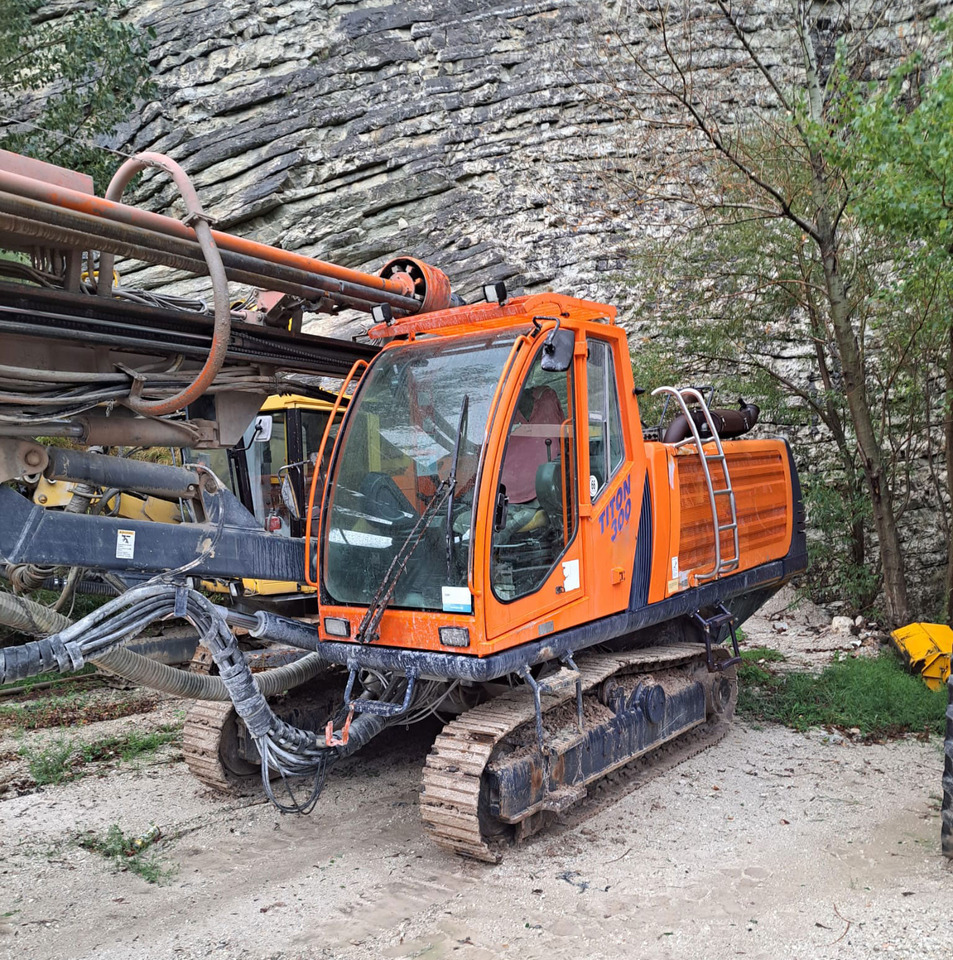 Sandvik Titon 300 - Drilling rig: picture 2 Sandvik Titon 300 - Drilling rig: picture 2