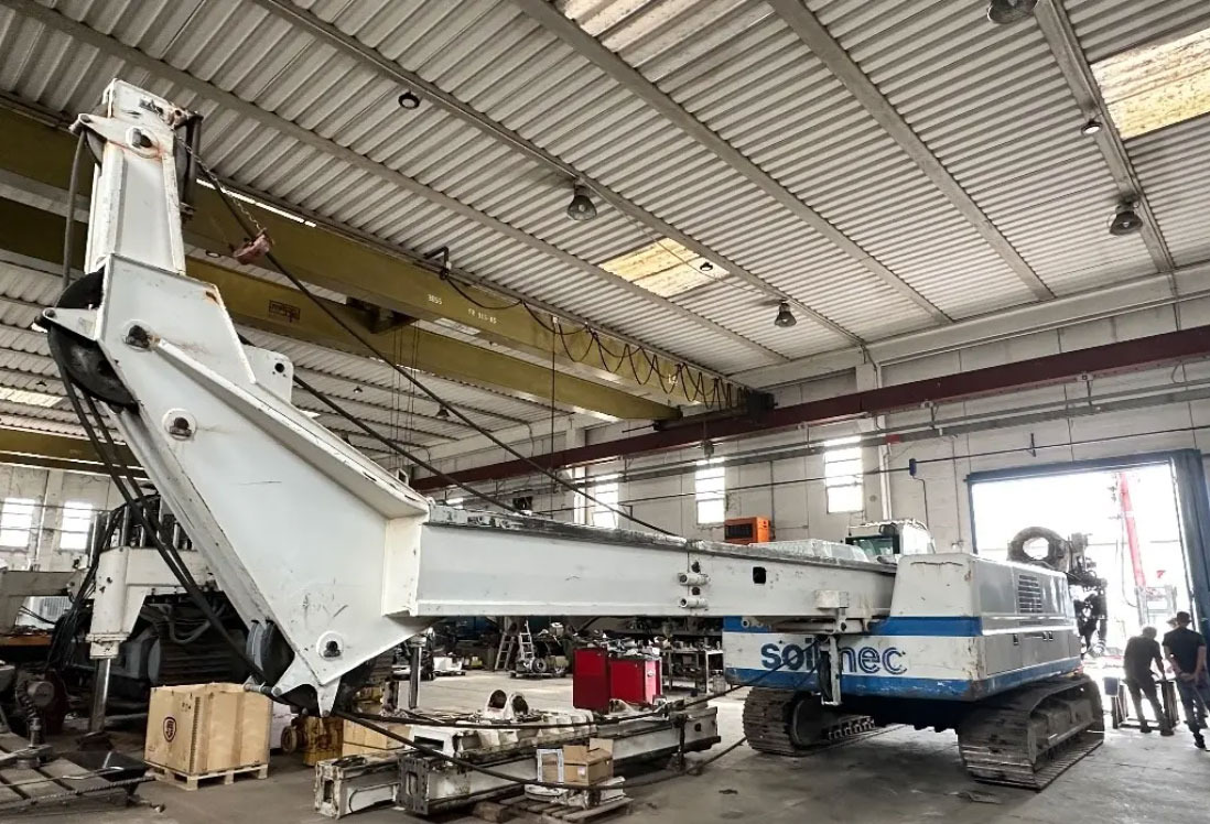 Soilmec SR-30 - Pile driver: picture 4 Soilmec SR-30 - Pile driver: picture 4