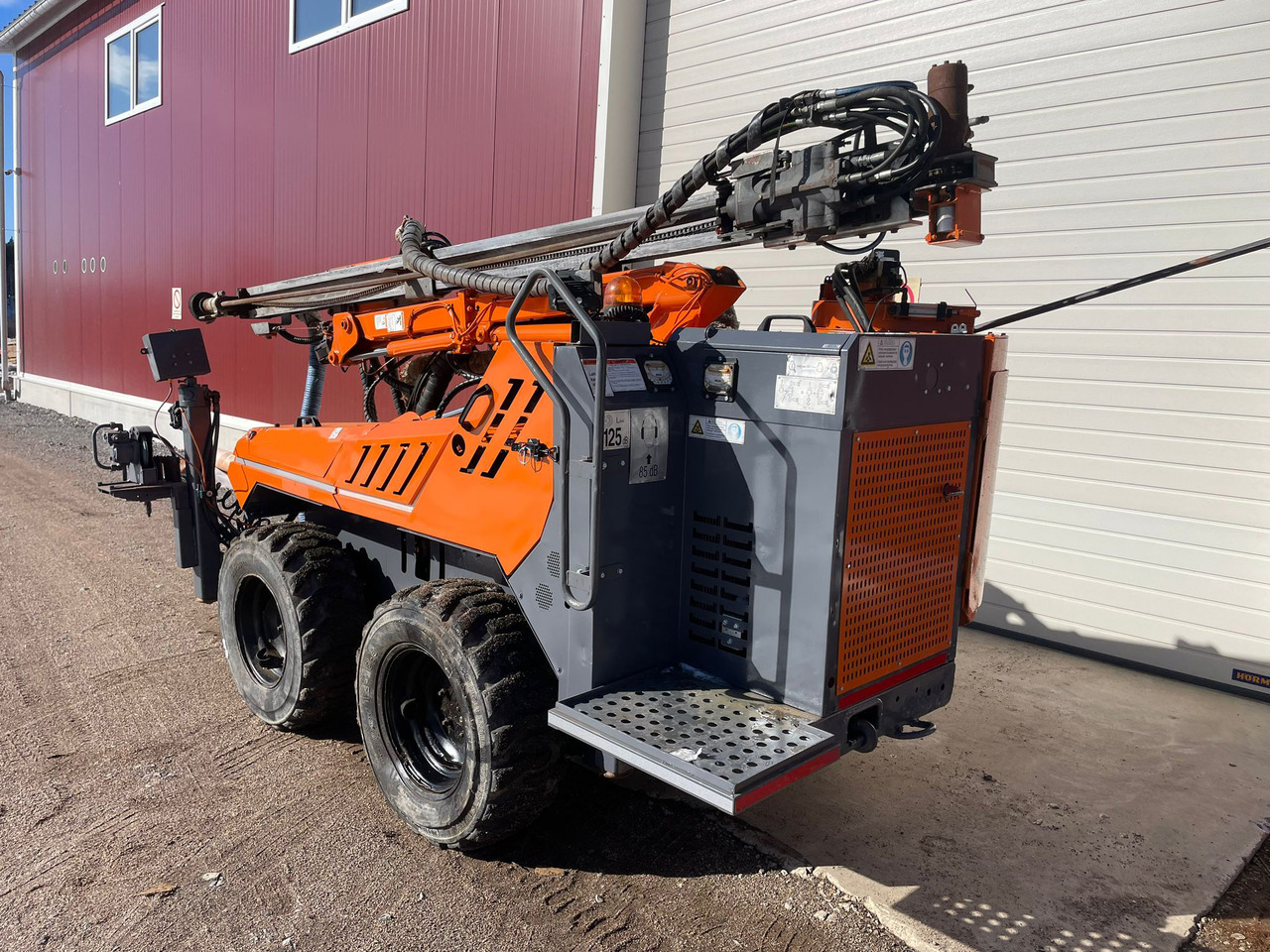 Tamrock Commando 120RF - Drilling rig: picture 5 Tamrock Commando 120RF - Drilling rig: picture 5