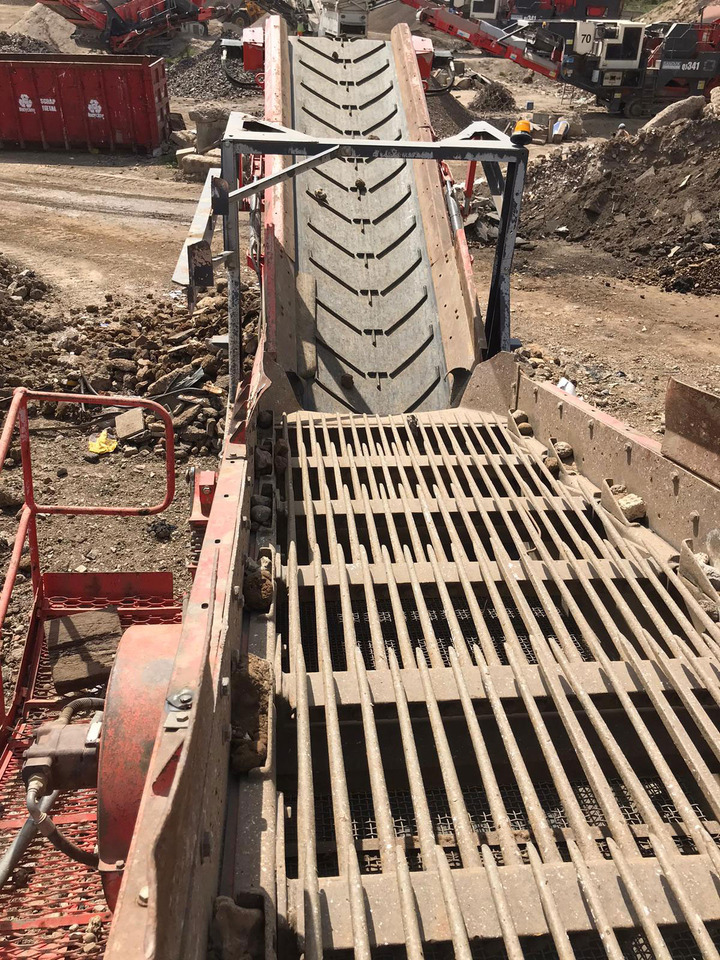 Terex Finlay 883 - Screener: picture 5 Terex Finlay 883 - Screener: picture 5