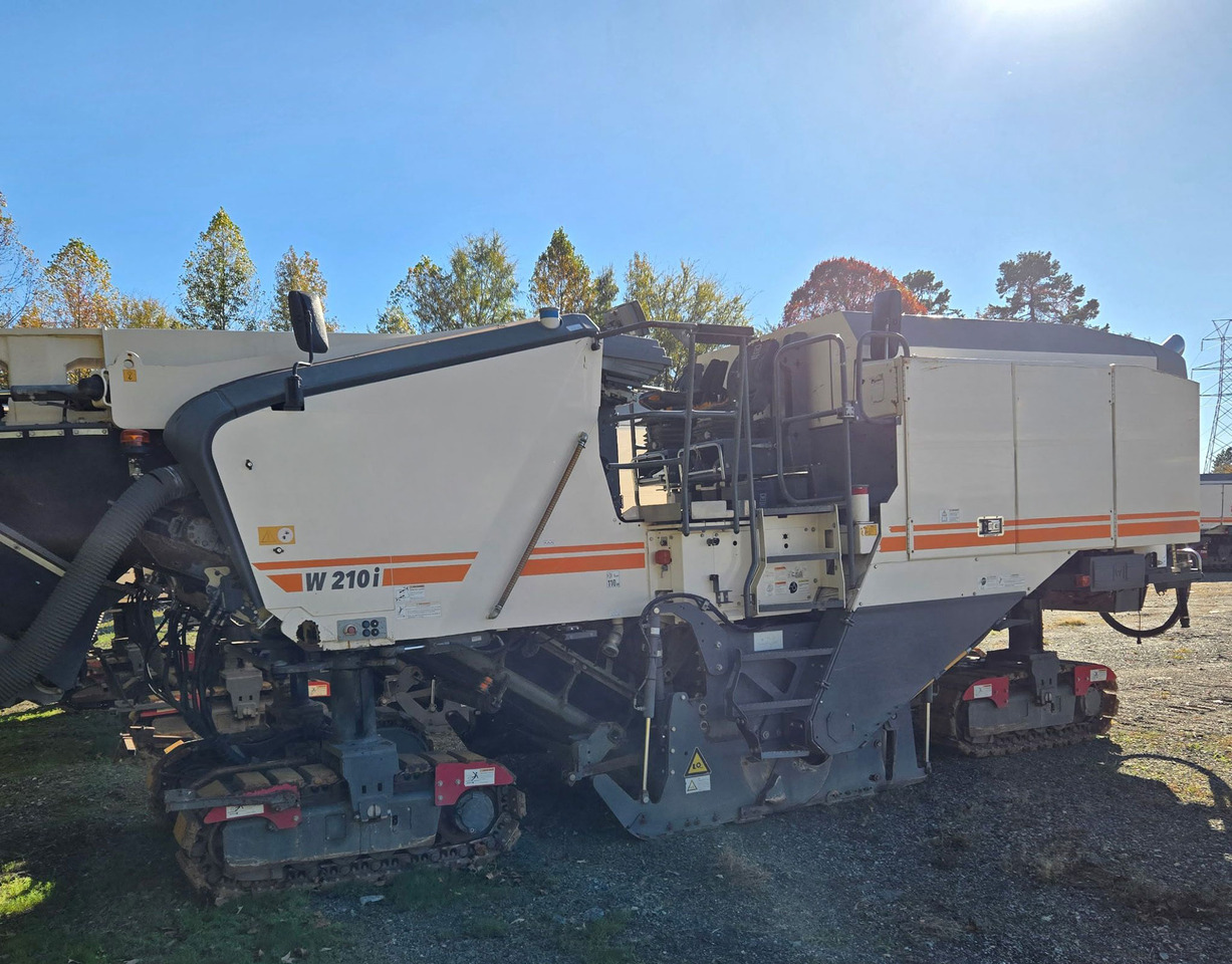 Wirtgen W 210 i - Cold planer: picture 4 Wirtgen W 210 i - Cold planer: picture 4