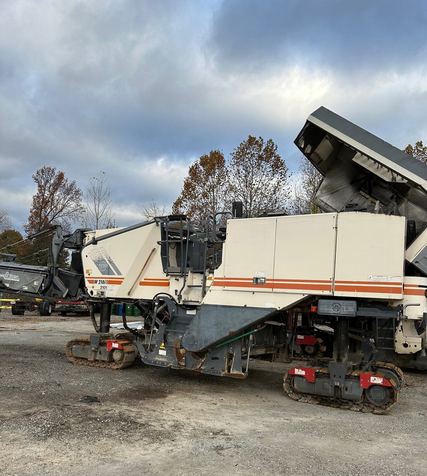 Wirtgen W 210 i - Cold planer: picture 2 Wirtgen W 210 i - Cold planer: picture 2