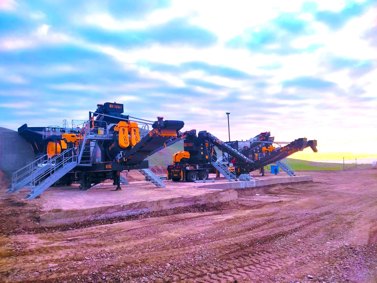 FABO Mobile crusher - Mobile crusher: picture 2 FABO Mobile crusher - Mobile crusher: picture 2