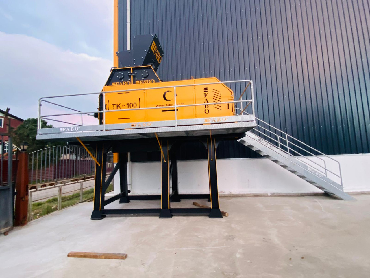 FABO tertiary impact crusher - Impact crusher: picture 3 FABO tertiary impact crusher - Impact crusher: picture 3