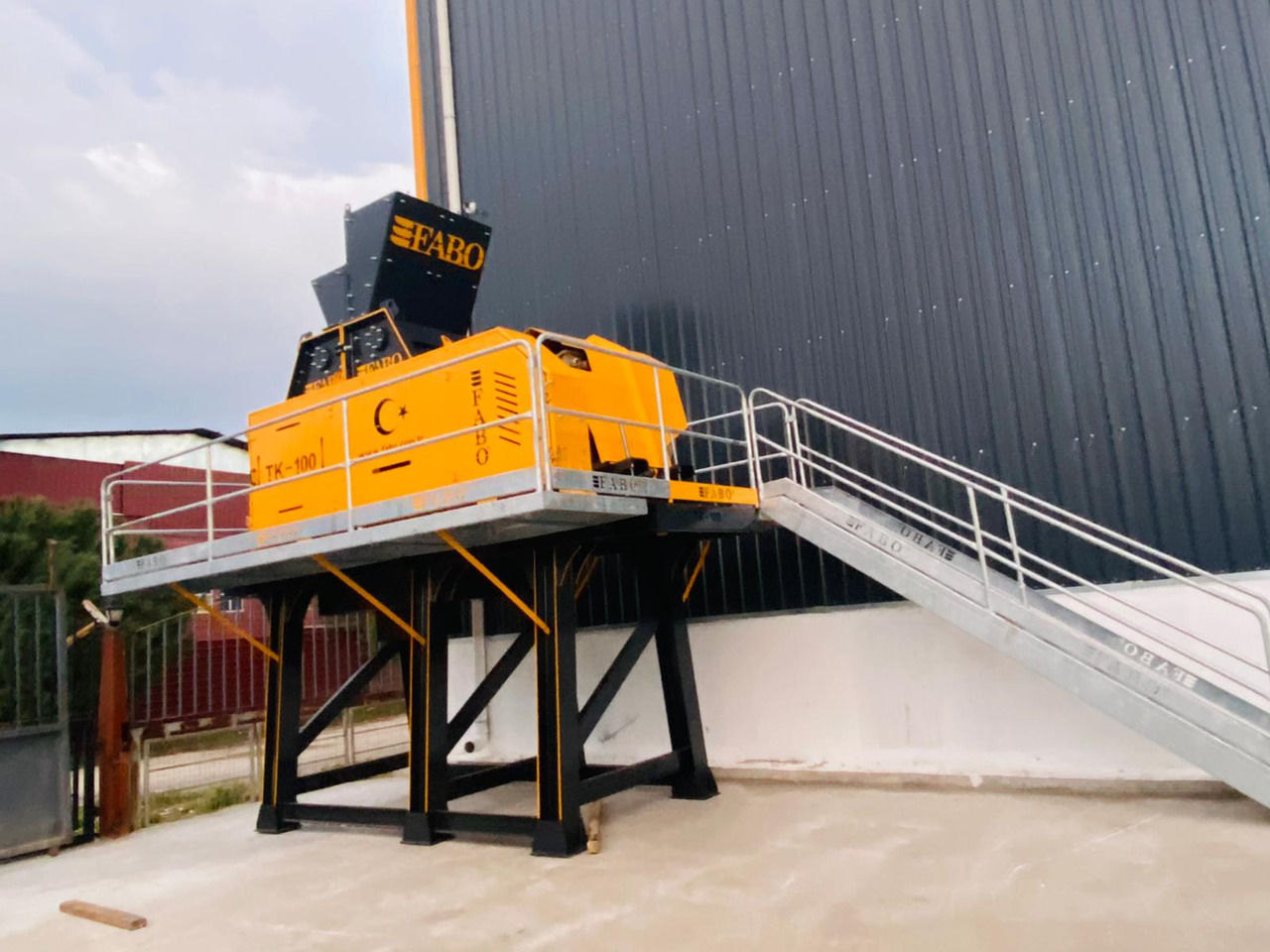 FABO tertiary impact crusher - Impact crusher: picture 1 FABO tertiary impact crusher - Impact crusher: picture 1