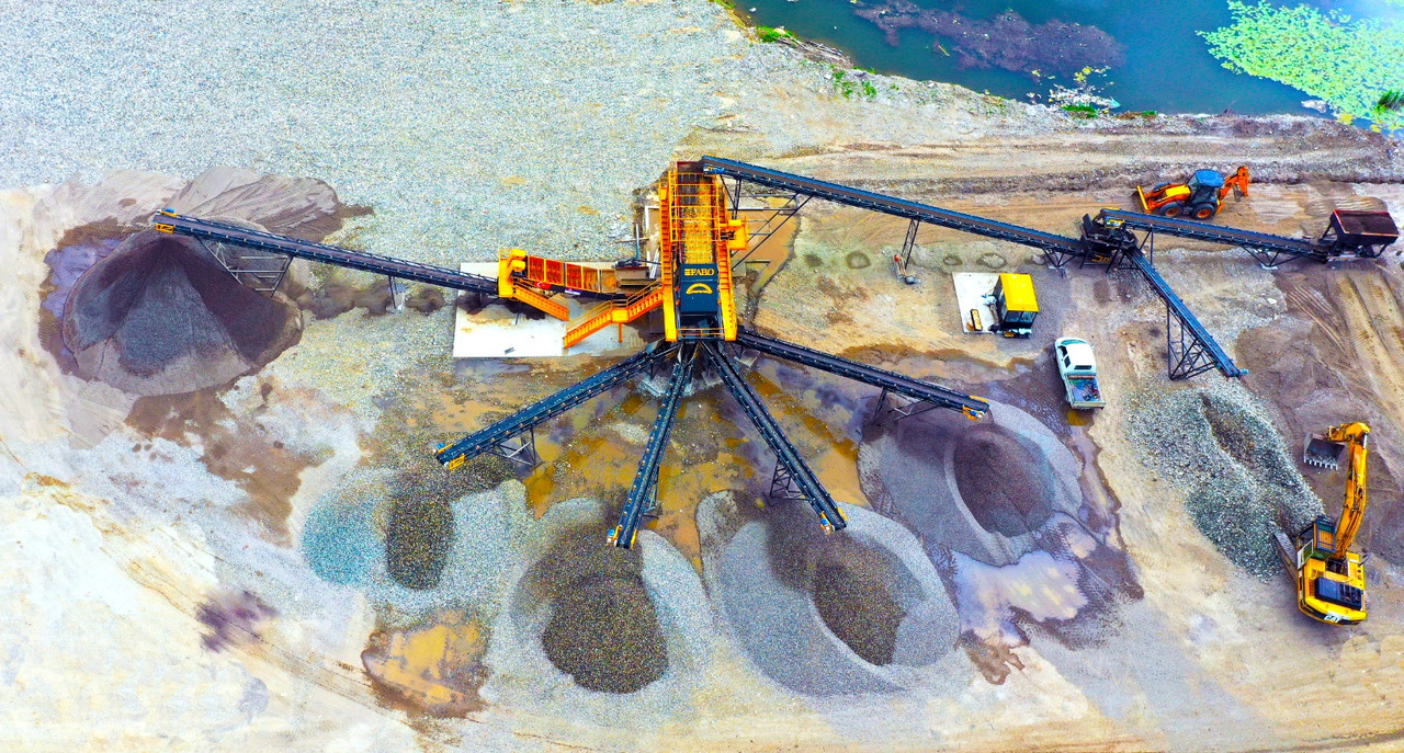 FABO vibrating screen - Screener: picture 1 FABO vibrating screen - Screener: picture 1