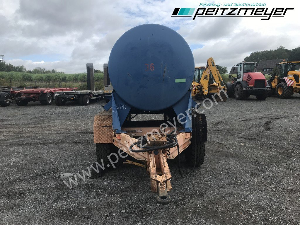 BATHE TANDEMANHÄNGER Bitum / Teerkocher 3,5 m³ - Asphalt distributor: picture 5 BATHE TANDEMANHÄNGER Bitum / Teerkocher 3,5 m³ - Asphalt distributor: picture 5