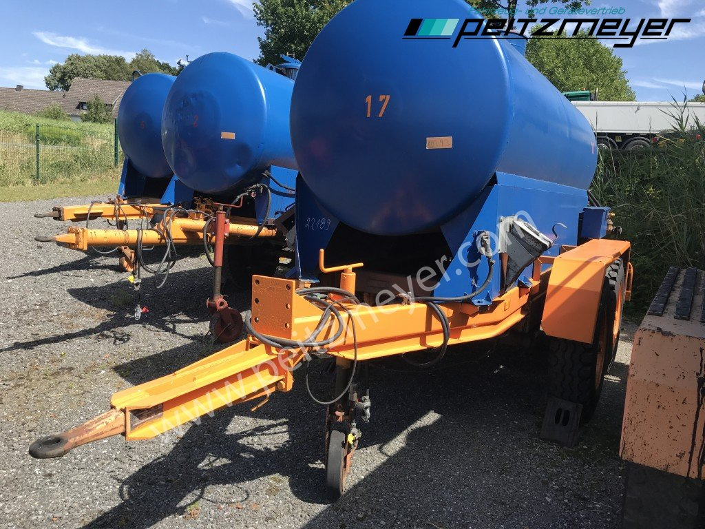 BATHE TANDEMANHÄNGER Bitum / Teerkocher 3,5 m³ Hatz DIesel 1 D 81 C - Asphalt distributor: picture 4 BATHE TANDEMANHÄNGER Bitum / Teerkocher 3,5 m³ Hatz DIesel 1 D 81 C - Asphalt distributor: picture 4