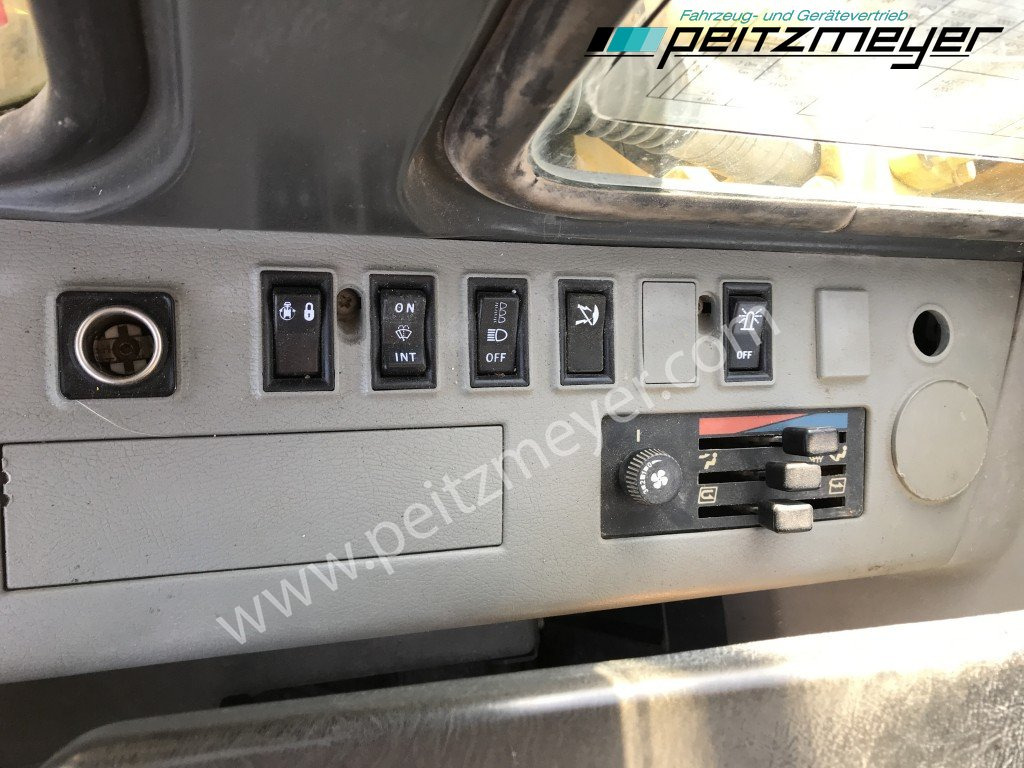 Crawler excavator KOMATSU KETTENBAGGER PC 180 LC - 6K: picture 12