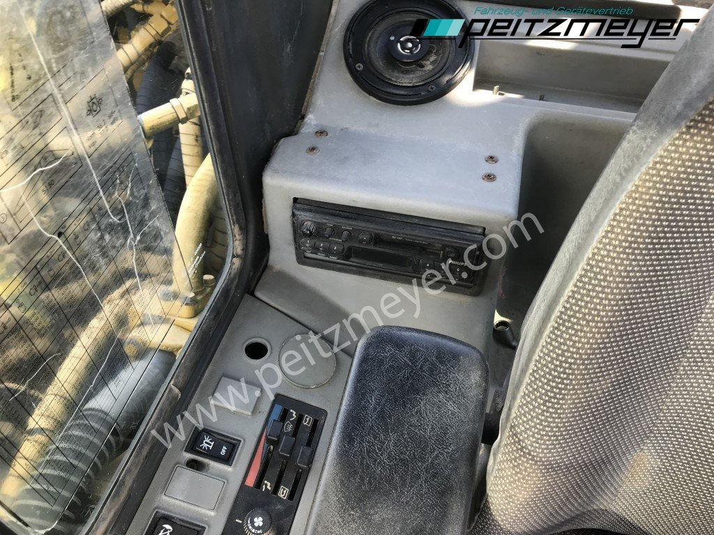 Crawler excavator KOMATSU KETTENBAGGER PC 180 LC - 6K: picture 13