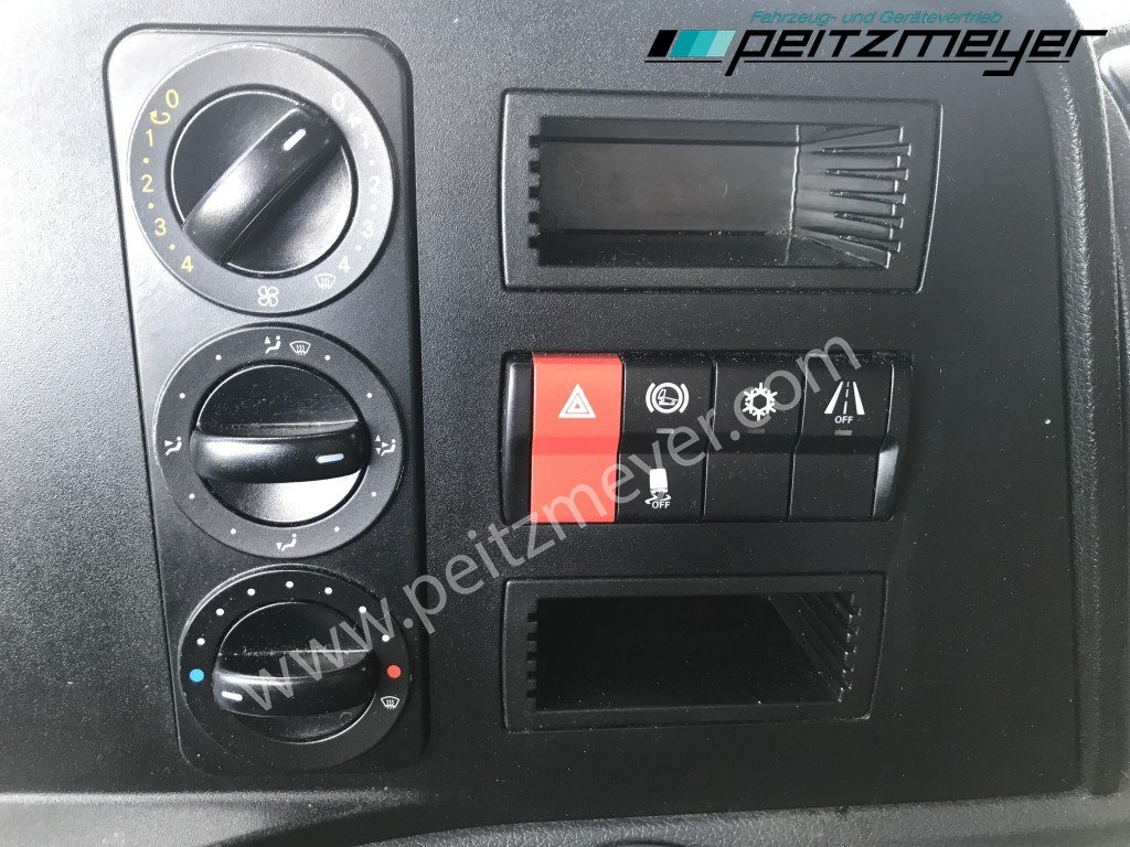 Refrigerator truck MERCEDES-BENZ Atego 818 L Tiefkühlkoffer m. Trennwand, Thermo T 800, LBW, Klima: picture 15
