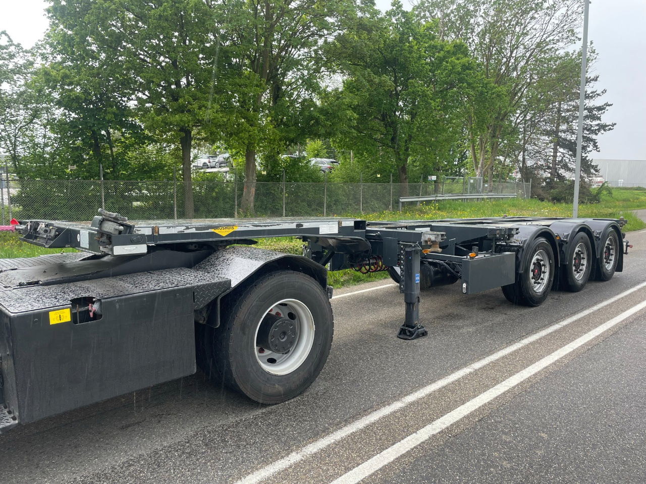 Broshuis Mfcc 20-30-40-45 FT HC / Disc brakes / Lifting axle / led /tuf 4-2026 - Container transporter/ Swap body semi-trailer: picture 1 Broshuis Mfcc 20-30-40-45 FT HC / Disc brakes / Lifting axle / led /tuf 4-2026 - Container transporter/ Swap body semi-trailer: picture 1