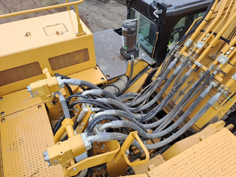 Crawler excavator Cat 374FL: picture 18