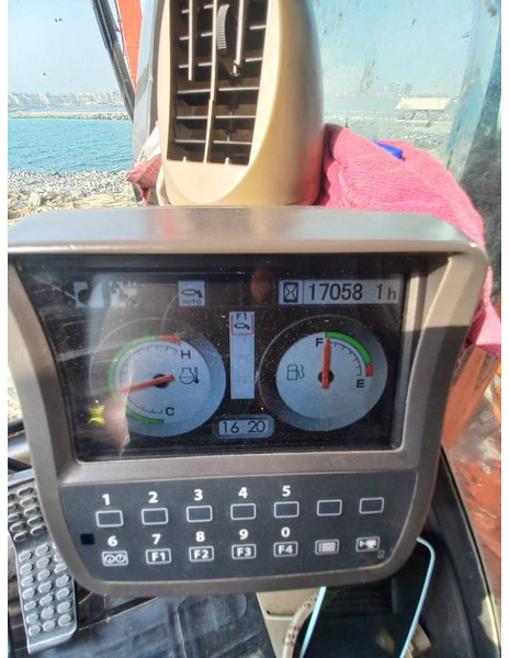 Excavator Hitachi EX1200-6 Longreach 28m (Abu Dhabi): picture 12