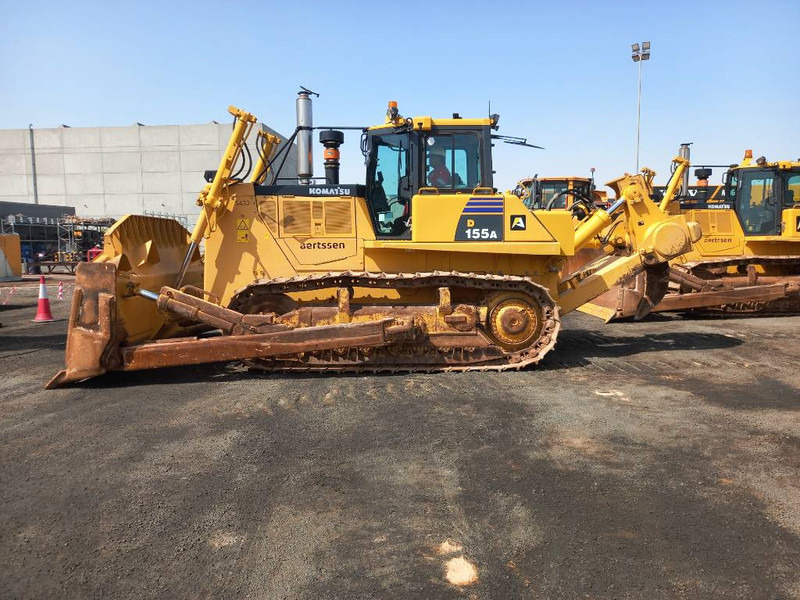 Komatsu D155A-6R (4 Pcs available in Abu Dhabi) - Bulldozer: picture 1 Komatsu D155A-6R (4 Pcs available in Abu Dhabi) - Bulldozer: picture 1