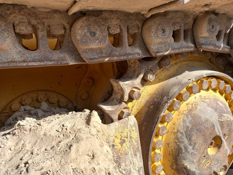 Bulldozer Komatsu D155A-6R (4 pieces available - Abu Dhabi): picture 12
