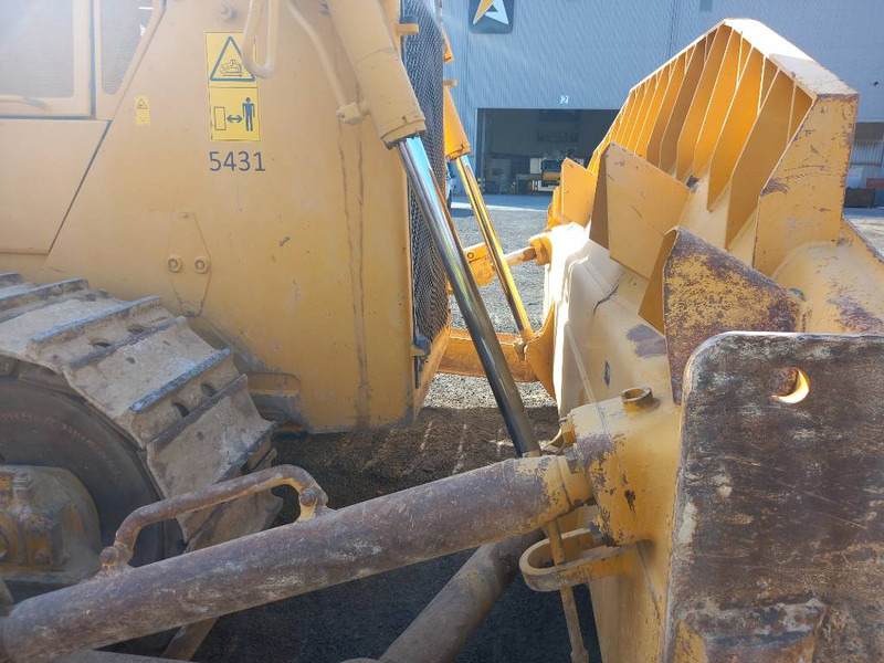 Bulldozer Komatsu D155A-6R (4 pieces available - Abu Dhabi): picture 14