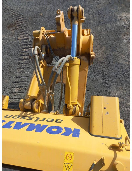 Bulldozer Komatsu D155A-6R (4 pieces available - Abu Dhabi): picture 19